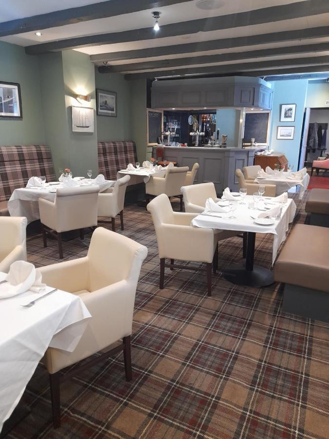 Schooner Hotel 알른머스 외부 사진