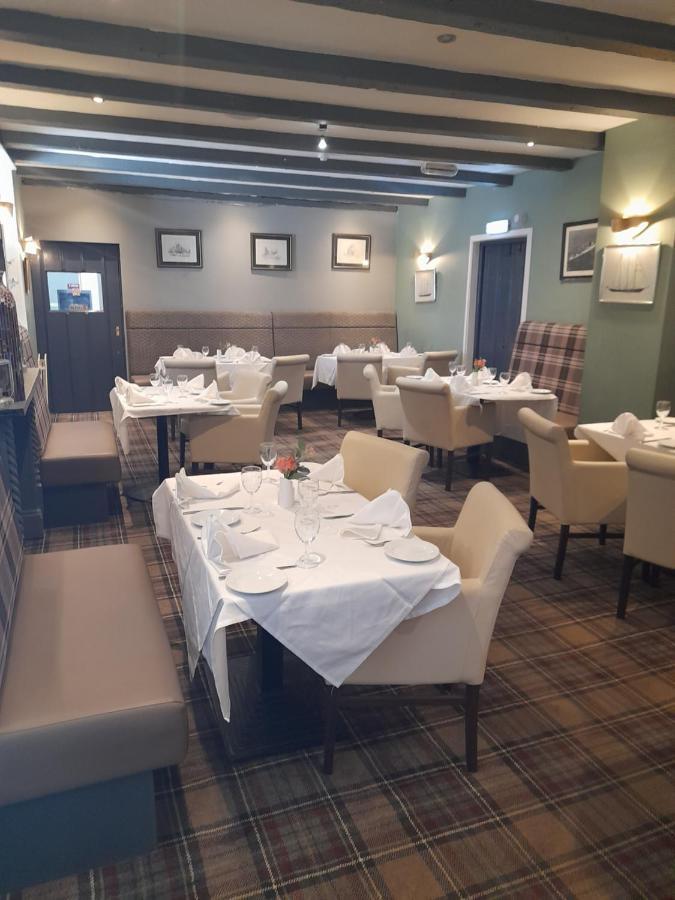 Schooner Hotel 알른머스 외부 사진